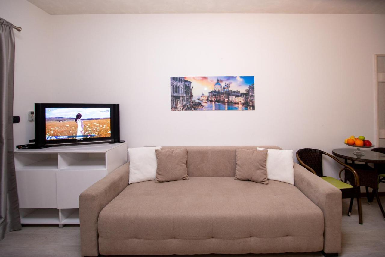 Apartment Studio Premier 拉法洛维奇 外观 照片